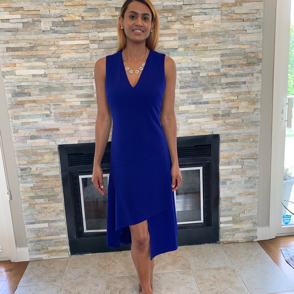 Vince Camuto 10 scuba Crepe V neck sleeveless dres